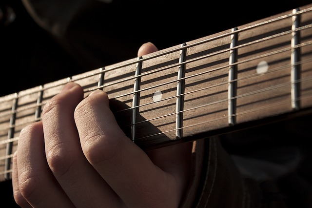 guitar 1180744 640